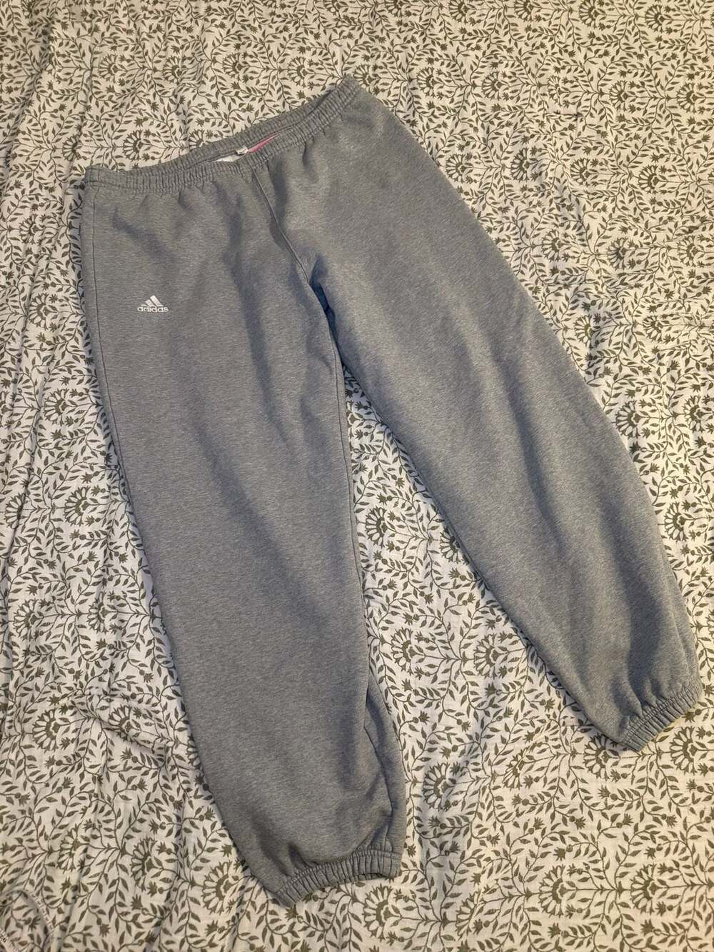 Adidas Sweatpants Size M Gray Logo Fleece Joggers